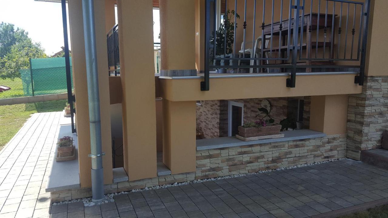 Gyoengyvirag Apartman Keszthely Exteriör bild