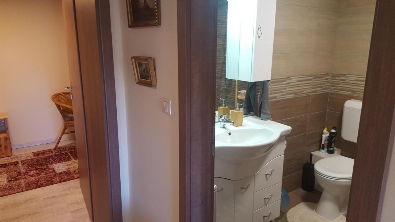 Gyoengyvirag Apartman Keszthely Exteriör bild