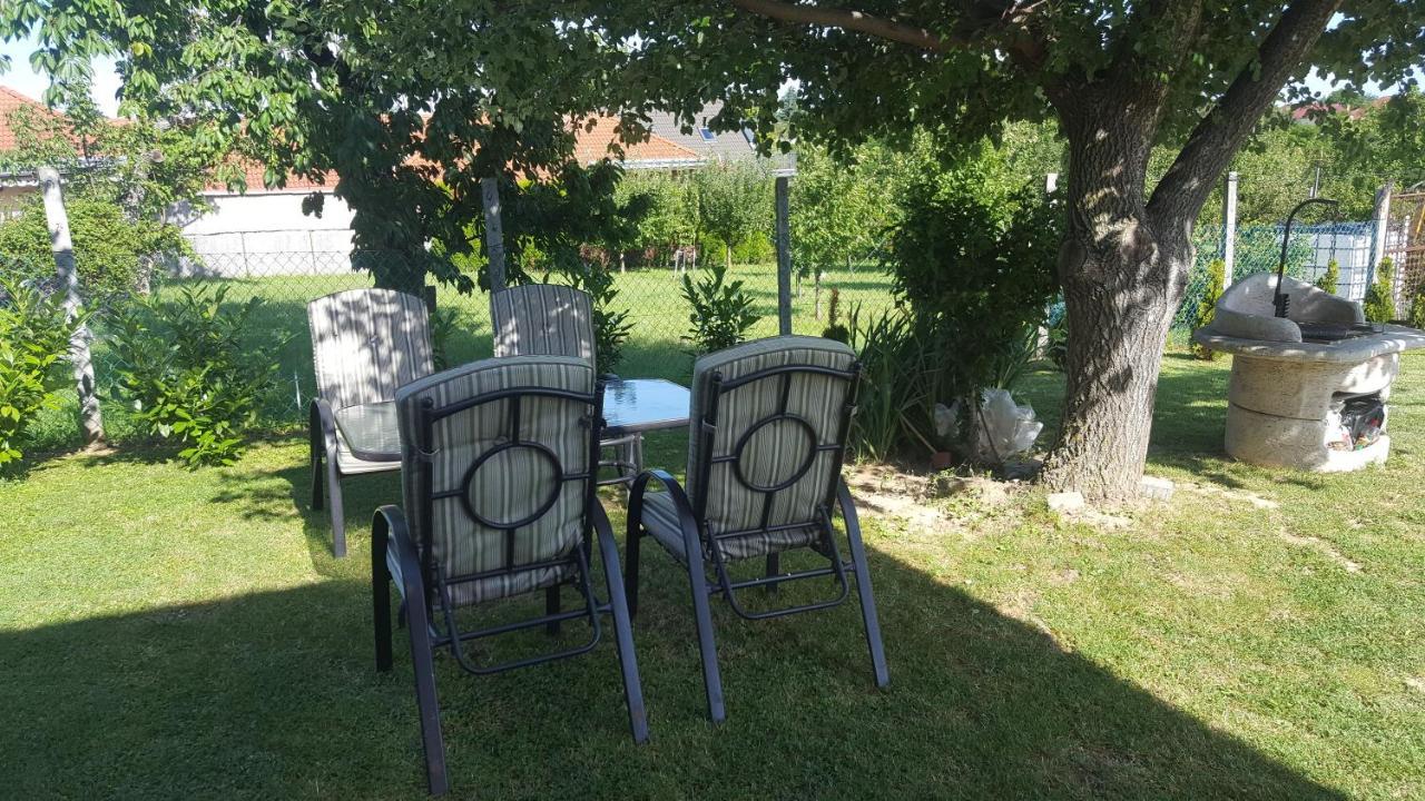 Gyoengyvirag Apartman Keszthely Exteriör bild