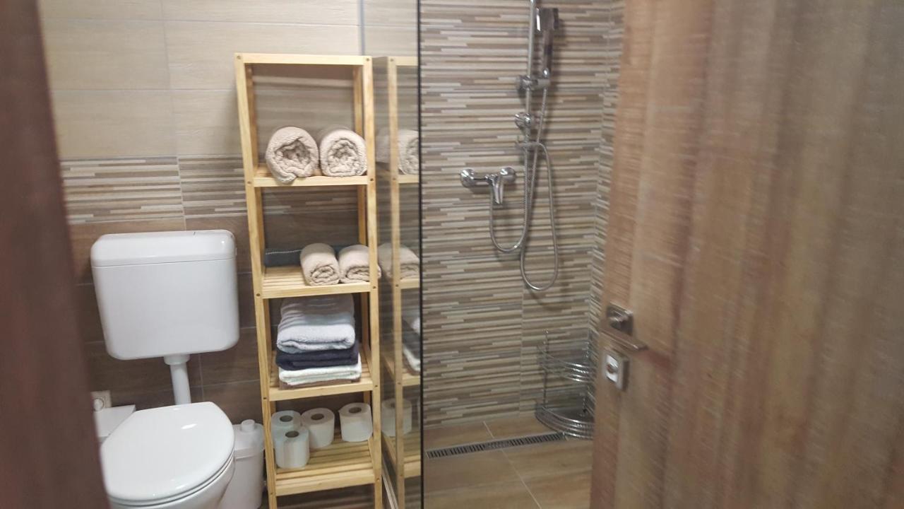 Gyoengyvirag Apartman Keszthely Exteriör bild